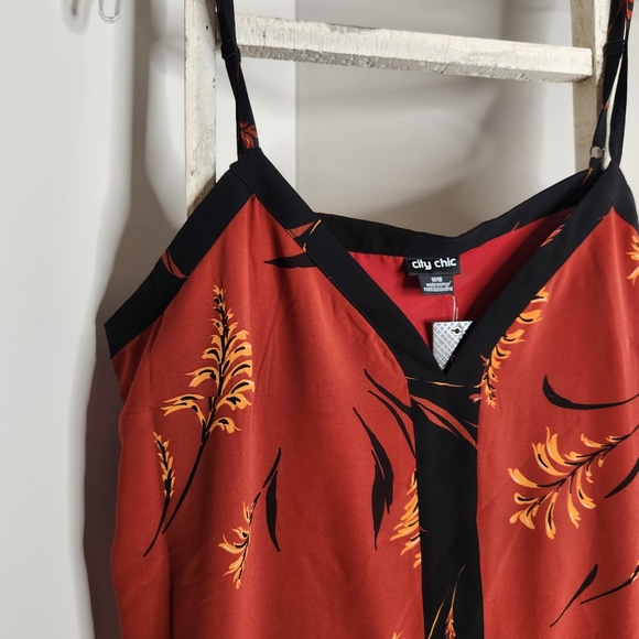 City Chic Tank NWT womens size 18 Rust Turning Leaves V-neck - Picture 3 of 5